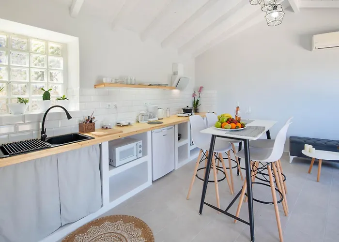 아파트 Paxos Couple House By Konnect *